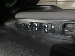https://img.olx.com.br/thumbs256x256/93/932668552442240.jpg