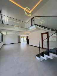 https://img.olx.com.br/thumbs256x256/93/933501761987822.jpg