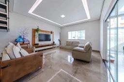 https://img.olx.com.br/thumbs256x256/93/933549284106494.jpg