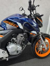 https://img.olx.com.br/thumbs256x256/93/933608812503689.jpg