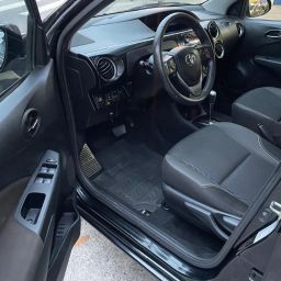 https://img.olx.com.br/thumbs256x256/93/933648797396898.jpg