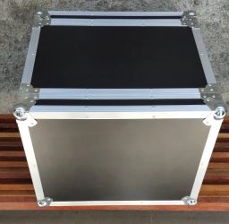 https://img.olx.com.br/thumbs256x256/93/934559285813468.jpg