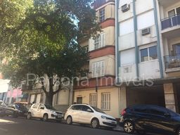 Título do anúncio: Apartamento térreo com 02 dormitórios na Rua Duque de Caxias - Centro - Porto Alegre - RS