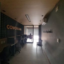https://img.olx.com.br/thumbs256x256/93/935570140351898.jpg