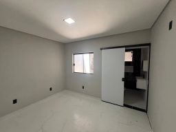 https://img.olx.com.br/thumbs256x256/93/935580265540971.jpg