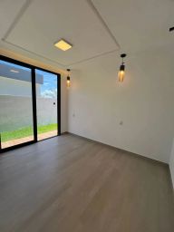 https://img.olx.com.br/thumbs256x256/93/935593044243216.jpg