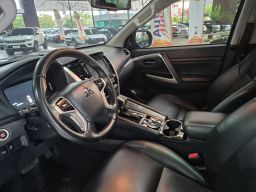 https://img.olx.com.br/thumbs256x256/93/935670696924975.jpg