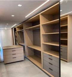 https://img.olx.com.br/thumbs256x256/93/936428037954760.jpg