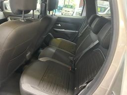 https://img.olx.com.br/thumbs256x256/93/936649305928862.jpg