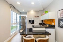 https://img.olx.com.br/thumbs256x256/93/938553645793421.jpg