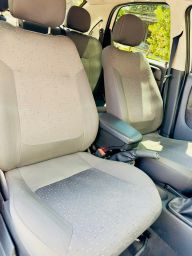 https://img.olx.com.br/thumbs256x256/93/938558391747492.jpg