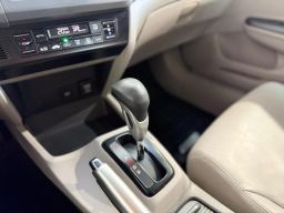 https://img.olx.com.br/thumbs256x256/93/938634305799019.jpg