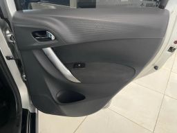 https://img.olx.com.br/thumbs256x256/93/938674568119888.jpg