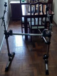 https://img.olx.com.br/thumbs256x256/94/940441455667501.jpg