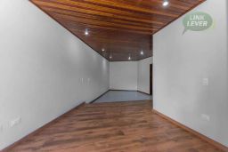 https://img.olx.com.br/thumbs256x256/94/940536167730890.jpg