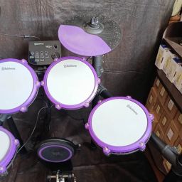 https://img.olx.com.br/thumbs256x256/94/940673218909542.jpg