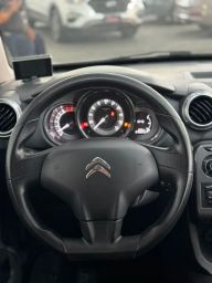 https://img.olx.com.br/thumbs256x256/94/941624064663638.jpg