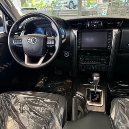 https://img.olx.com.br/thumbs256x256/94/942677184372443.jpg