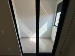 https://img.olx.com.br/thumbs256x256/94/943592402749113.jpg