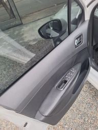 https://img.olx.com.br/thumbs256x256/94/943686550737199.jpg