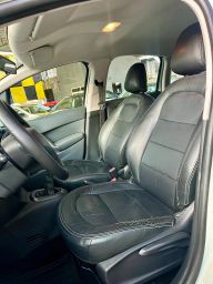 https://img.olx.com.br/thumbs256x256/94/944660688965332.jpg