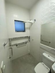 https://img.olx.com.br/thumbs256x256/94/945570164716064.jpg