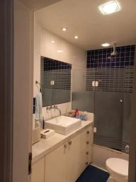https://img.olx.com.br/thumbs256x256/94/947456221716181.jpg