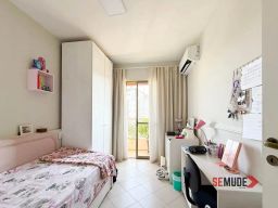 https://img.olx.com.br/thumbs256x256/94/947517399981760.jpg