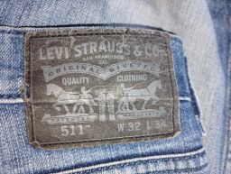https://img.olx.com.br/thumbs256x256/94/947587643742820.jpg
