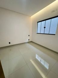 https://img.olx.com.br/thumbs256x256/94/947590519861543.jpg
