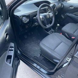 https://img.olx.com.br/thumbs256x256/94/947603339299714.jpg