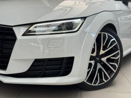 https://img.olx.com.br/thumbs256x256/94/949616184054689.jpg