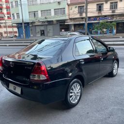 https://img.olx.com.br/thumbs256x256/94/949682219576738.jpg