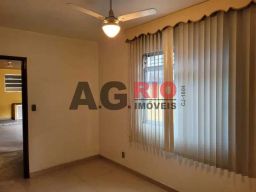 https://img.olx.com.br/thumbs256x256/95/950508889073175.jpg
