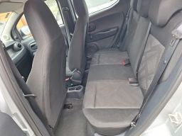https://img.olx.com.br/thumbs256x256/95/951554633998127.jpg