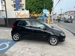 https://img.olx.com.br/thumbs256x256/95/952607215492219.jpg
