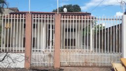 https://img.olx.com.br/thumbs256x256/95/953537271619833.jpg