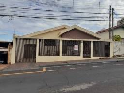 Título do anúncio: Casa à venda no Centro de Araraquara