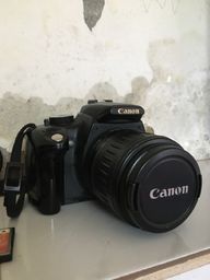 Título do anúncio: Vendo câmera canon xt 