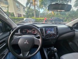 https://img.olx.com.br/thumbs256x256/96/960519516712787.jpg