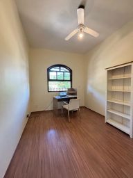 https://img.olx.com.br/thumbs256x256/96/960556390908824.jpg