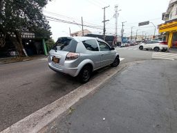 https://img.olx.com.br/thumbs256x256/96/960631318137354.jpg