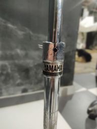 Título do anúncio: Estante Reta Yamaha + máquina de chimbal Michael