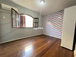 https://img.olx.com.br/thumbs256x256/96/962515169672472.jpg