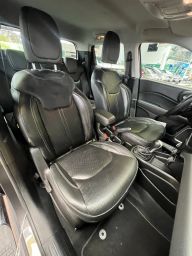 https://img.olx.com.br/thumbs256x256/96/962646787683712.jpg