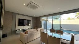 https://img.olx.com.br/thumbs256x256/96/963693209221661.jpg