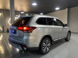 https://img.olx.com.br/thumbs256x256/96/965528281968435.jpg