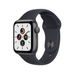 Título do anúncio: Apple Watch SE (GPS, 40 mm) - Caixa de alumínio cinza espacial com pulseira Midnight Sport