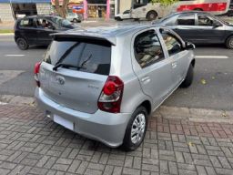 https://img.olx.com.br/thumbs256x256/96/968649695453660.jpg
