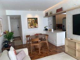 https://img.olx.com.br/thumbs256x256/96/969593392821032.jpg